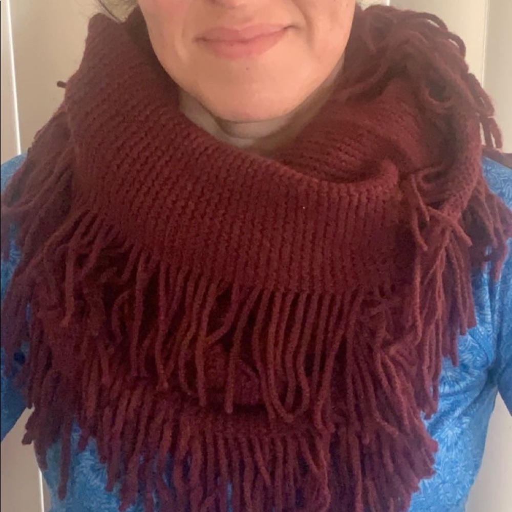 Infinity scarfs